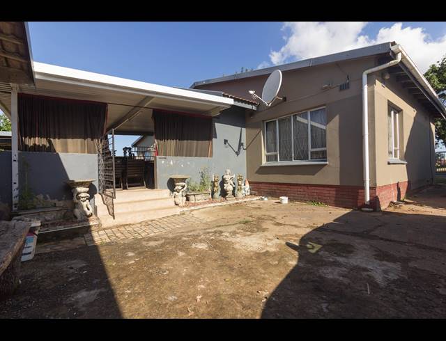 3 BEDROOM HOUSE FOR SALE IN BURLINGTON HEIGHTS